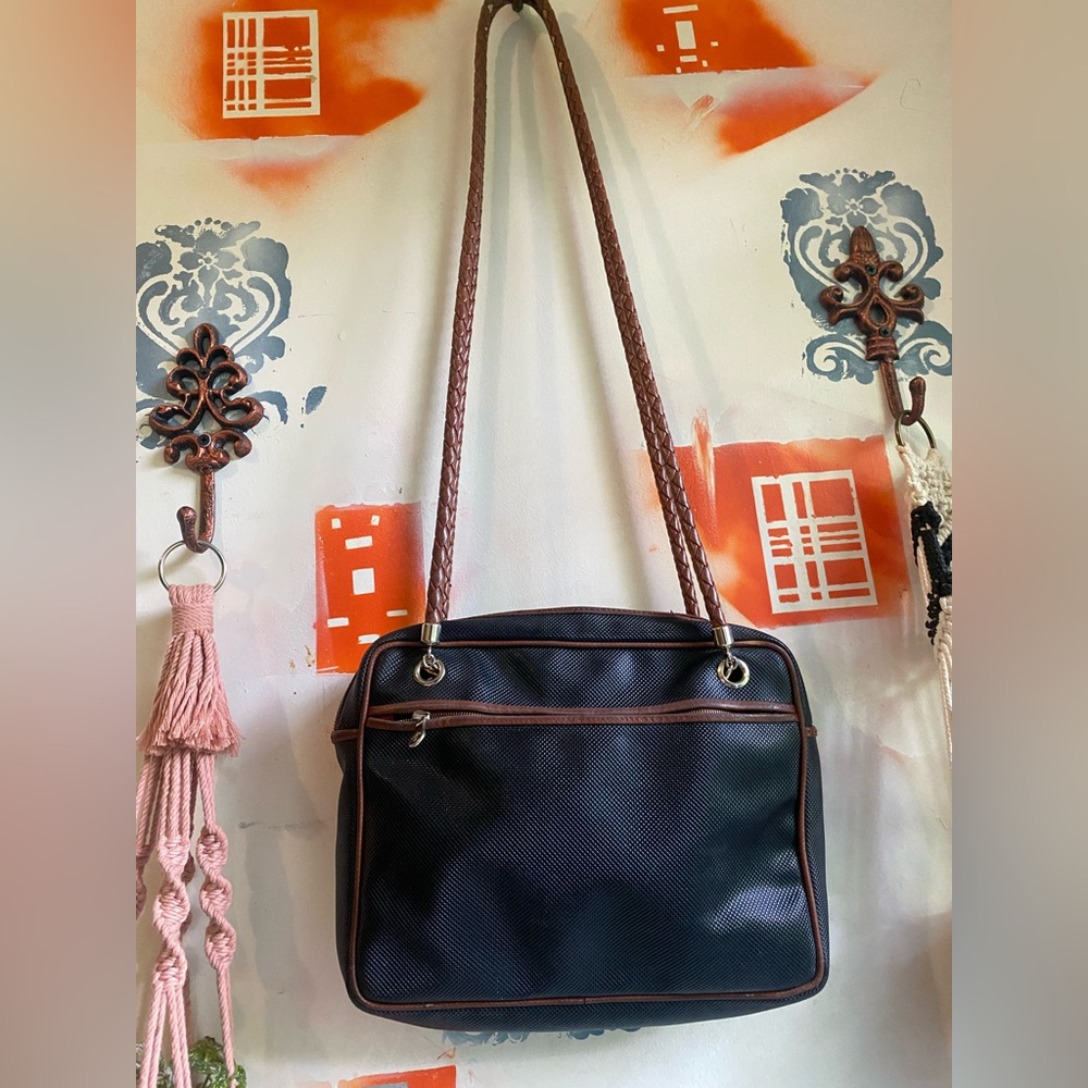 Authentic black leather vintage Bottega Veneta Bag